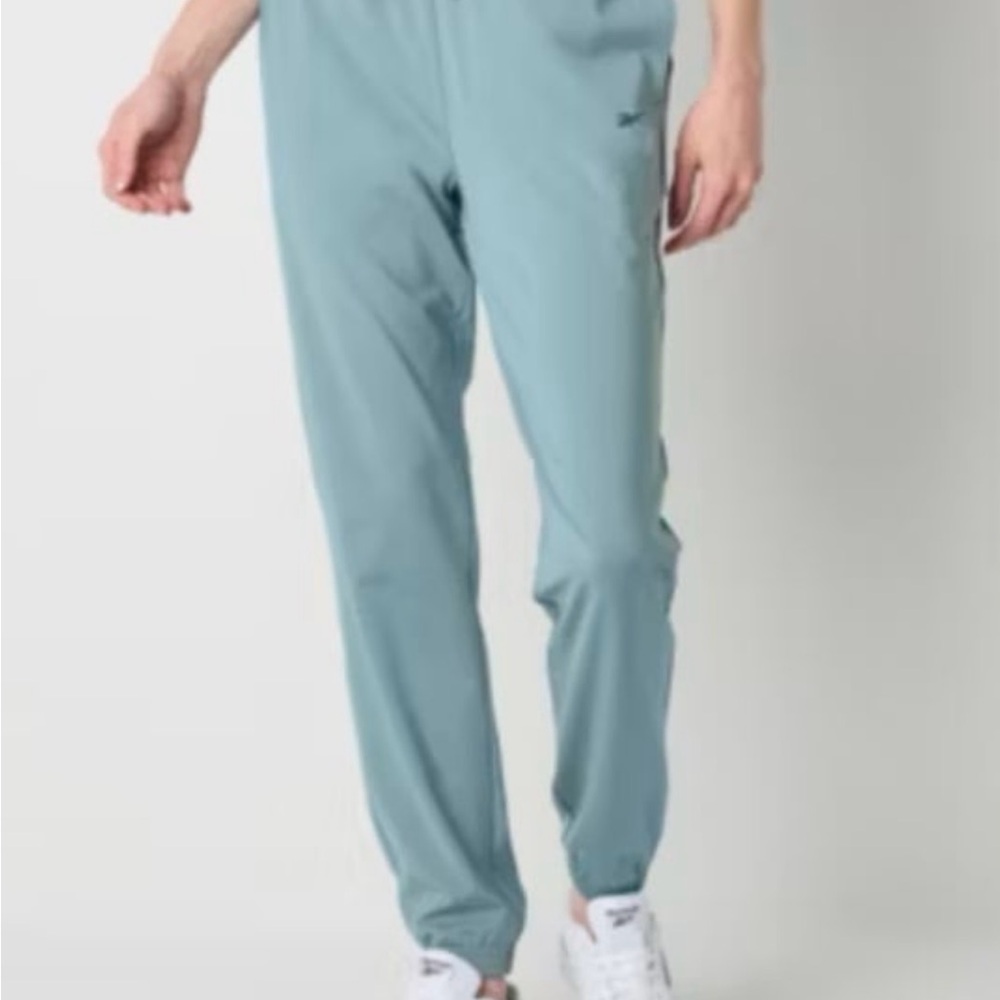 Reebok Womens Mid Rise Performance Jogger Pant size small BNWT